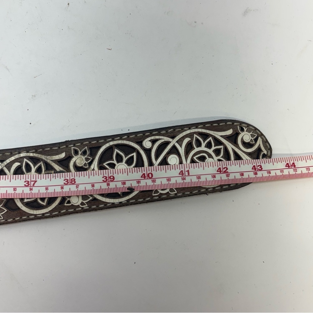 Vintage Tooled Leather Belt w/Floral Scroll Design Brown/White Western Large 43” - Picture 7 of 7